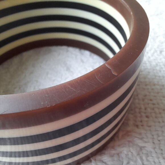 Vintage Plastic Bangle Bracelet Striped Brown Black White Straight - Picture 4 of 16